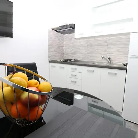 Ninetta With Terrace Apartman Baška