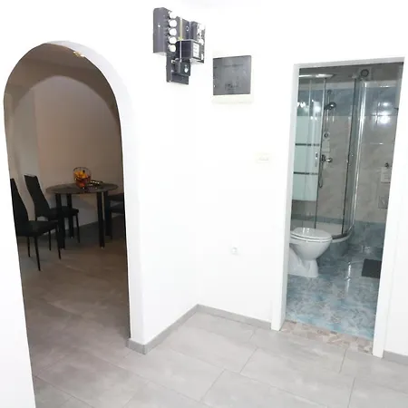 Apartman Ninetta With Terrace Baška